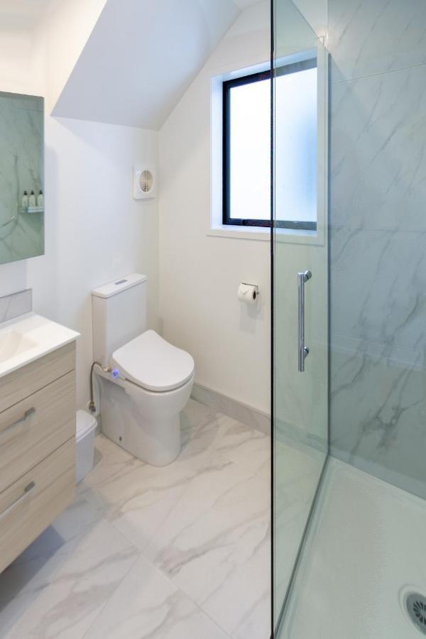 Central City Awaits 2 Bed 2 Bath With Carpark Κράισττσερτς Εξωτερικό φωτογραφία
